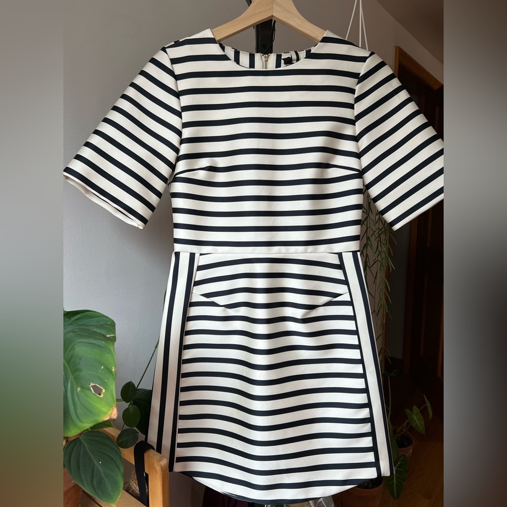 Beyoncé’s Topshop Striped Satin Dress
